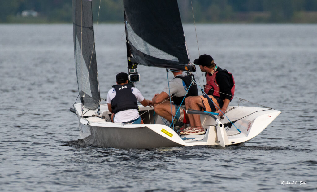 Robot Flamingo going upwind in light air